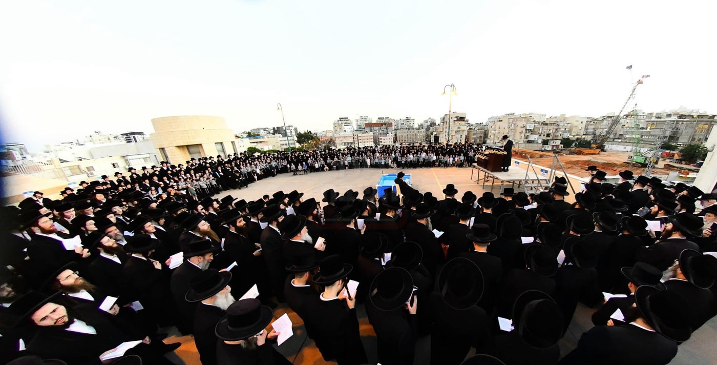 האדמו"ר מדארג שליט"א בתשליך