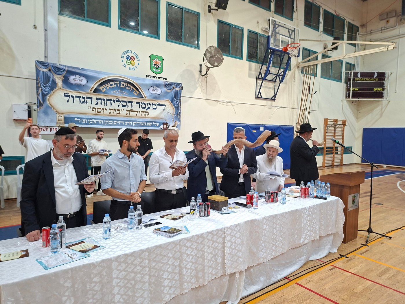 הגר"ד בצרי זצ"ל בסליחות ערב יום הכיפורים תשפ"ז | צילום: ש.פ.ה.