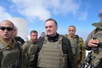 שר הביטחון בחרמון, מוקדם יותר היום
