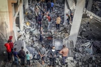 המסרונים שמקבלים עוד ועוד תושבים ברחבי עזה - והאיום המבוהל של חמאס: "אל תגיבו"