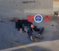 שני פיגועים במקביל: פצועים קשה מירי, פצוע בינוני מדקירה