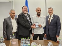 הפועל הערבי חירף את נפשו ופרץ למבנה בוער - עשרות נערות ניצלו