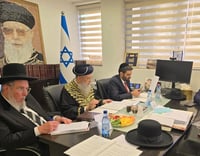 הרבנים הראשיים עם השר לשירותי דת