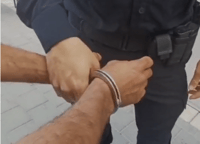 השוטרים הוכו בהלם: ה'מאבטח' של הקניון נחשף כשוהה בלתי חוקי מהרשות הפלסטינית 
