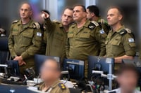 הצצה לחדר הפיקוד: הרמטכ"ל בזמן המתקפה באיראן וחילוץ החטופים