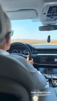 סערה בטורקיה: שר התחבורה תועד נוהג במהירות 225 קמ"ש – ונאלץ להתנצל בפני הציבור