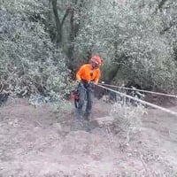 בן 22 טייל לבדו בנחל הבניאס, החליק והתגלגל | כך הוא חולץ