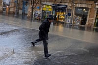 התחזית: צפי לגשם מקומי - ואז התחממות עד לכדי שרב