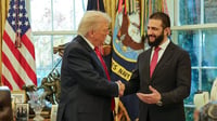 פגישת הנשיא טראמפ והנשיא הסורי א-שרע