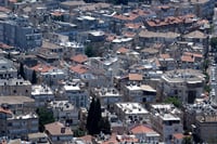 ברקע ההסלמה באיראן: בעיר התורה והחסידות קוראים לשמור על שגרה לצד היערכות לכל תרחיש