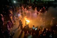 המחאה מנסה להשתקם - מוחאים באיראן ביום המהפכה