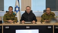 שר הביטחון מתחייב: "התקיפות שלנו וארה"ב באיראן - יעלו השבוע מדרגה"