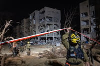 זירת הפגיעה בעיר ערד, ביום ובלילה