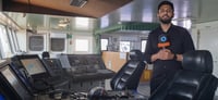 הכתב האיריני על הספינה היוונית