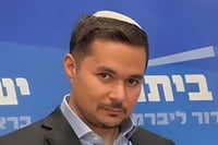 חבר הכנסת דן אילוז עבר למפלגת ישראל ביתנו לאחר שעזב את הליכוד