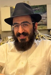 בחור חסידי בן 24 נעדר מאז יום שני • המשטרה קוראת לסייע באיתורו
