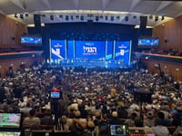 הציבור החרדי מגלה את נעם לישראל: הסקר שמפתיע את כולם