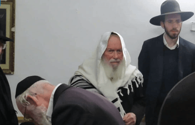 הגר"י זילברשטיין בסנדקאות | ארכיון