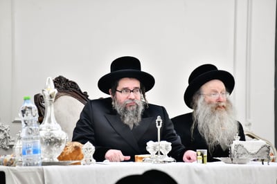 האדמו"ר מסקולען ירושלים - אמש בטיש הילולא לזכר אביו זצ"ל