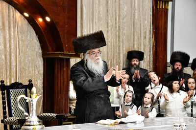 נעילת החג בחצה"ק דארג