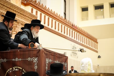 ל"ג בעומר תשפ"ה בחצה"ק ויז'ניץ
