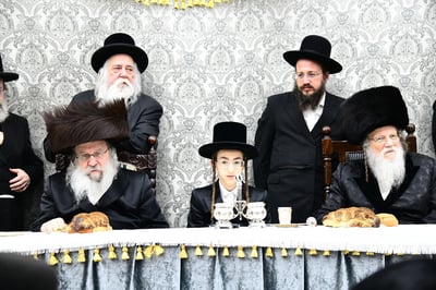 שמחת בר המצווה בחצה"ק נדבורנה - מודז'יץ