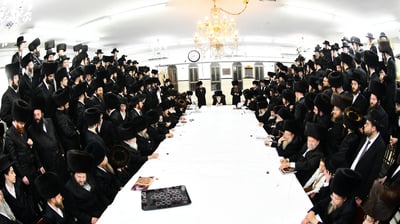 נעילת החג בחצה"ק מודז'יץ
