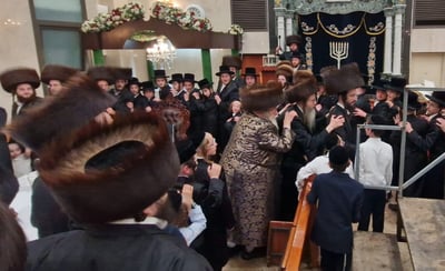 נעילת החג בחצה"ק ספינקא