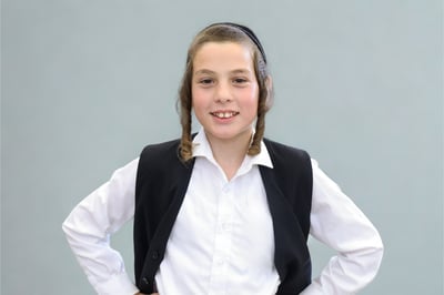 ילד הפלא יונתן פסיקוב, ישראל גובנר ומקהלת ידידים - "מידת ההשתוות"