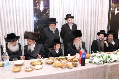 שמחת בר המצווה לנכד האדמו"ר מקוזמיר