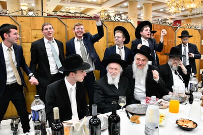 שמחת נישואי נכדת הגר"י זילברשטיין