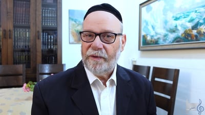 אריה ברונר שר ומדבר על פרשת דברים תשפ"ה