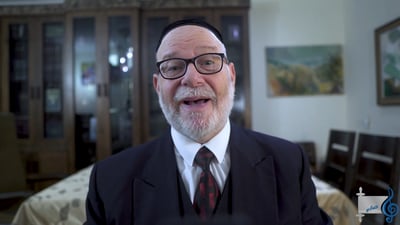 אריה ברונר שר ומדבר על פרשת עקב תשפ"ה