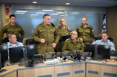 הרמטכ"ל בבור דקות לפני התקיפה