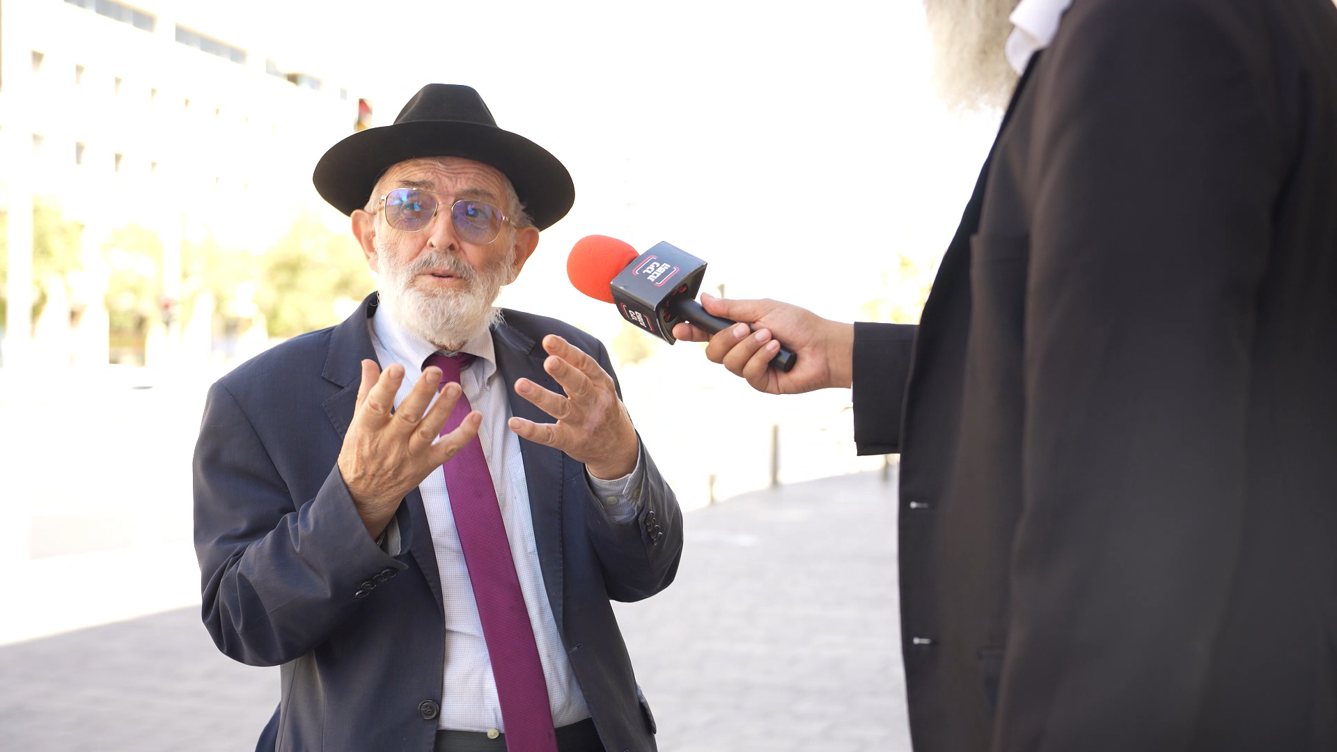 סיירת חז"ל - מתוך פרק 10 של חיים באיזי"י