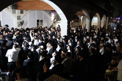 מסע הלווית הרה"ג רבי מנחם בן ציון גרוסמן זצ"ל