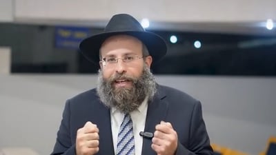 האושר על פי אברהם אבינו: שלושה כלים משני חיים | צפו