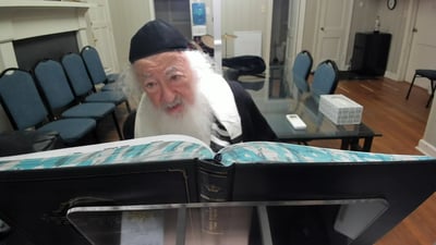 בואו לסיים ש"ס תוך שנה | השיעור היום: מסכת נדה י"א-י"ח