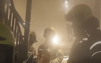 מים רותחים לצד חשמל פעיל: כך לוחמי האש מנעו אסון כבד בבניין מגורים בירושלים