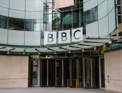 שפל חדש: ה-BBC חוזר בו לאחר שהשמיט את המילה יהודים ביום השואה הבינלאומי