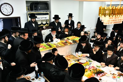 האדמו"ר מסאסוב בטיש ט"ו בשבט