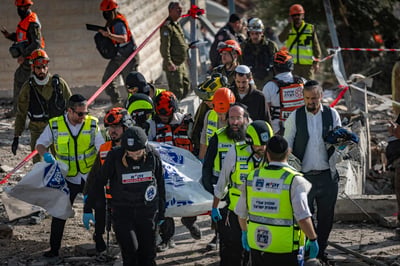 חילוץ הגופות מזירת האסון בבית שמש, אתמול
