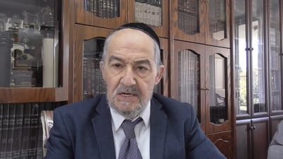 במרוקאית ובעברית: הרב מיכאל שושן עם וורט לפרשות ויקהל-פקודי • צפו