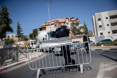 שוטרים בשכונת רמת שלמה בירושלים 