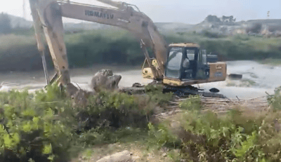 בלבנון שיקמו במהירות את הגשרים שישראל השמידה; תומכי חיזבאללה חגגו עם תמונות נסראללה וחמינאי