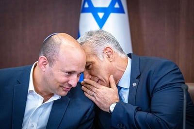 רעידת אדמה פוליטית: יאיר לפיד ונפתלי בנט ירוצו יחד במפלגה אחת בבחירות הקרובות 