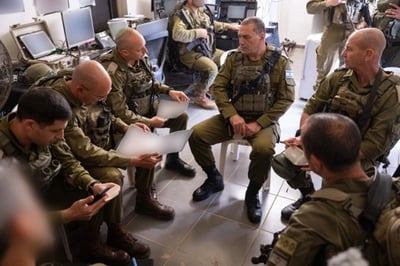 הרמטכ"ל בהעכת מצב. ארכיון