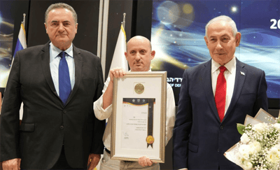 עם ראש הממשלה ושר הביטחון
