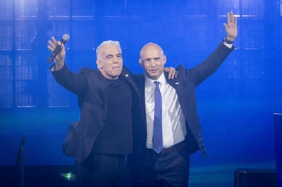 הצלילה של בנט ולפיד נמשכת: מרחק של מנדט אחד בלבד מיאיר גולן
