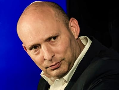 בנט נתקע במחאת הרכבים, מתבכיין ומשתלח: "אני בדרך לסיום של בתי"